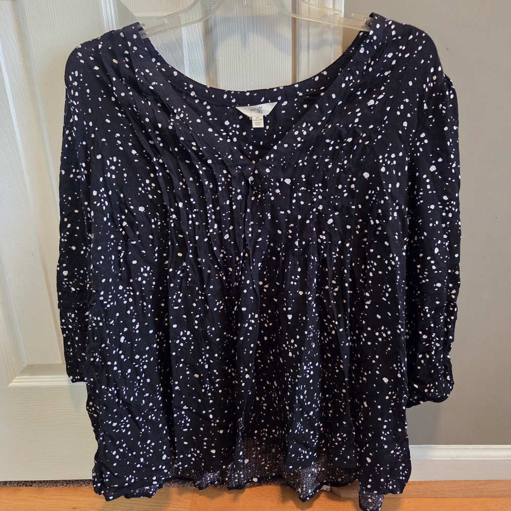 Terra & Sky Black and White Dotted Blouse